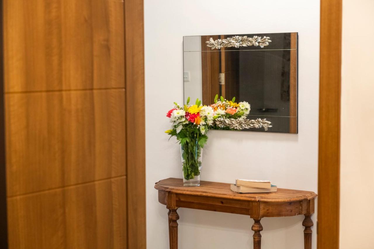 Rua Cosy Apartment سليمة المظهر الخارجي الصورة