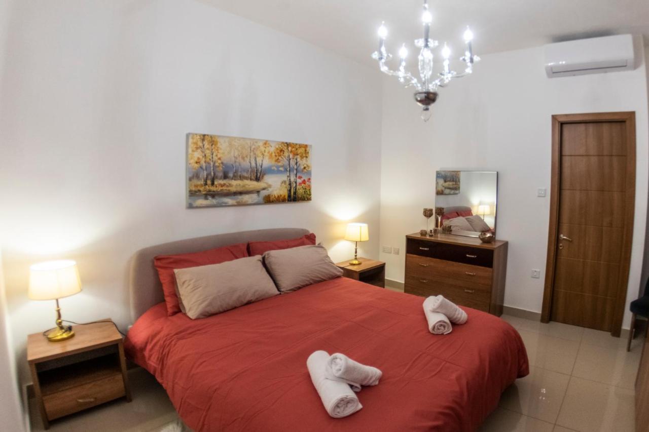 Rua Cosy Apartment سليمة المظهر الخارجي الصورة