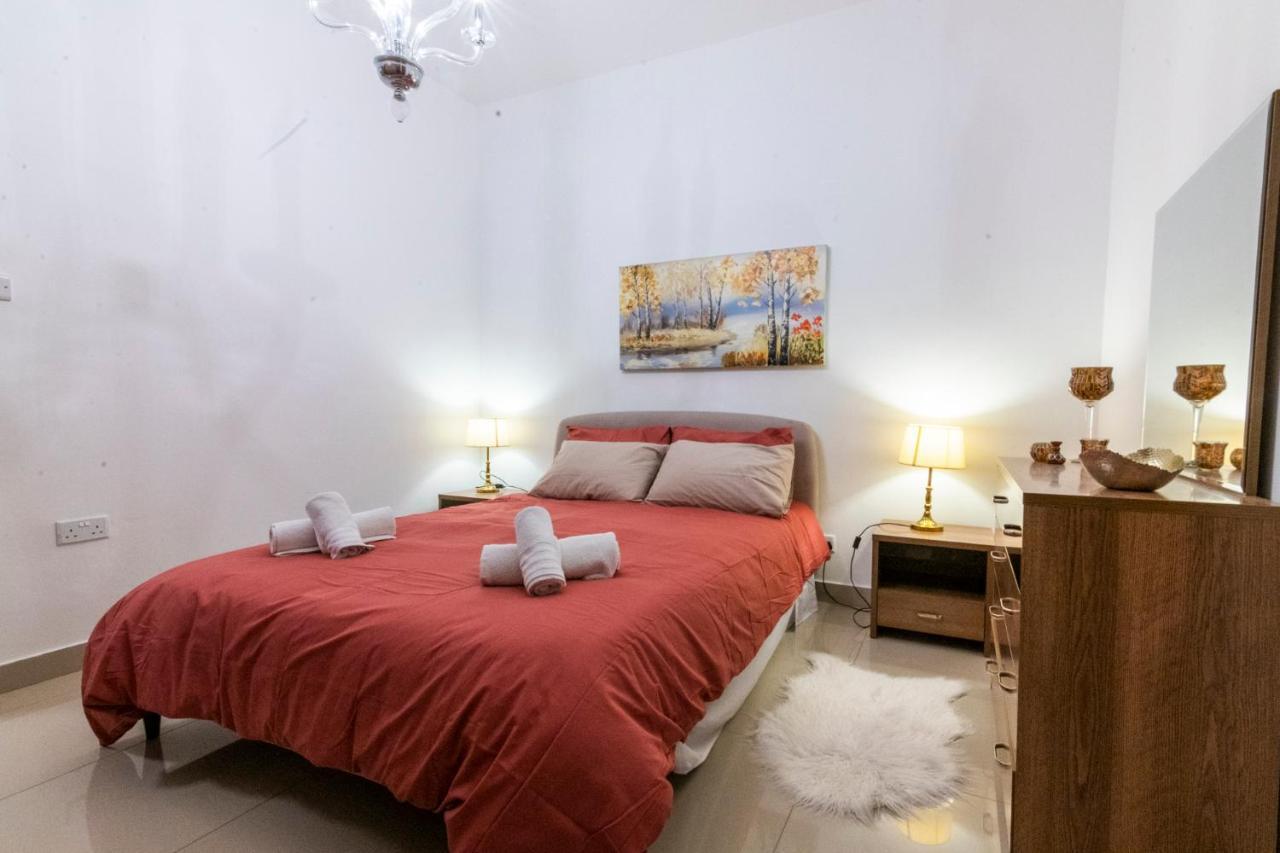 Rua Cosy Apartment سليمة المظهر الخارجي الصورة